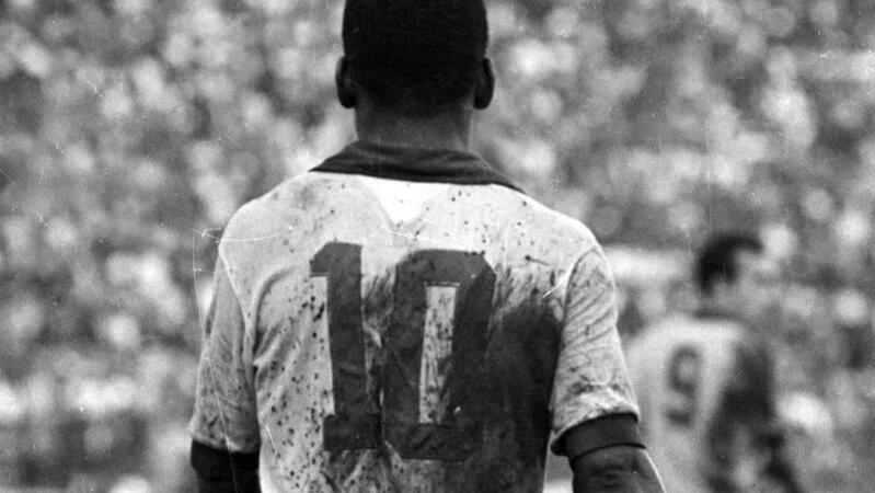 Morre Pelé: o jogo que deu ao craque o título de 'rei' em crônica