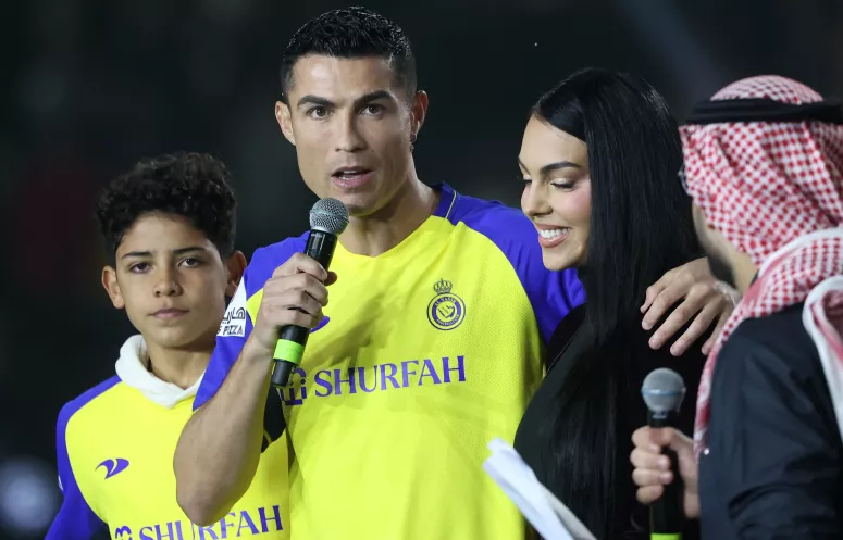 Cristiano Ronaldo celebra 20 anos ao serviço da Seleção Nacional